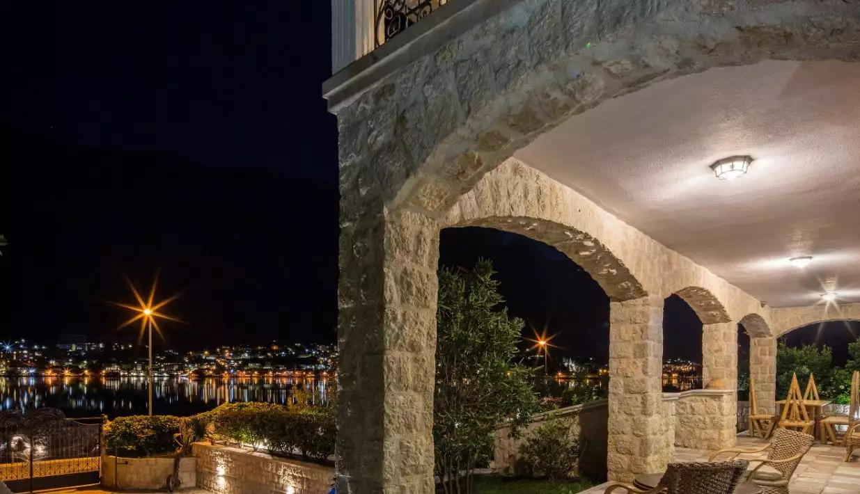 Villa 497m² in Montenegro, Prcanj. Priced at 4000000€ rent photo-9