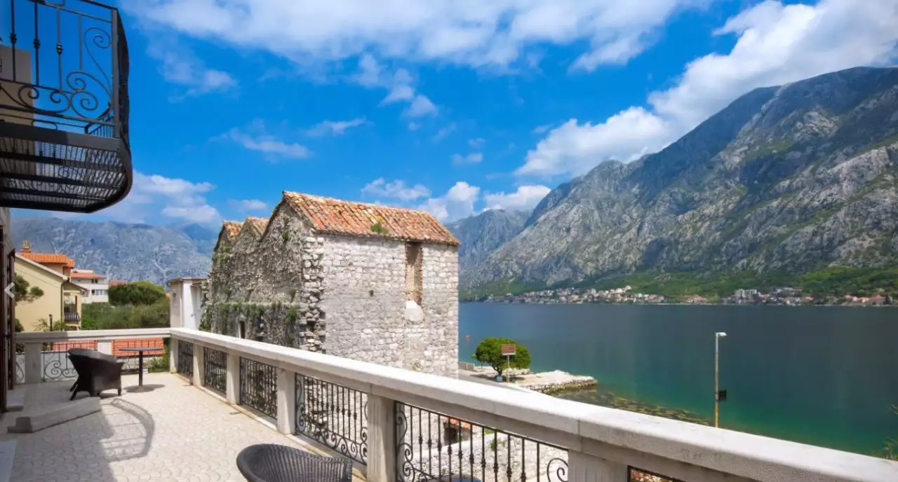 Villa 497m² in Montenegro, Prcanj. Priced at 4000000€ rent photo-10
