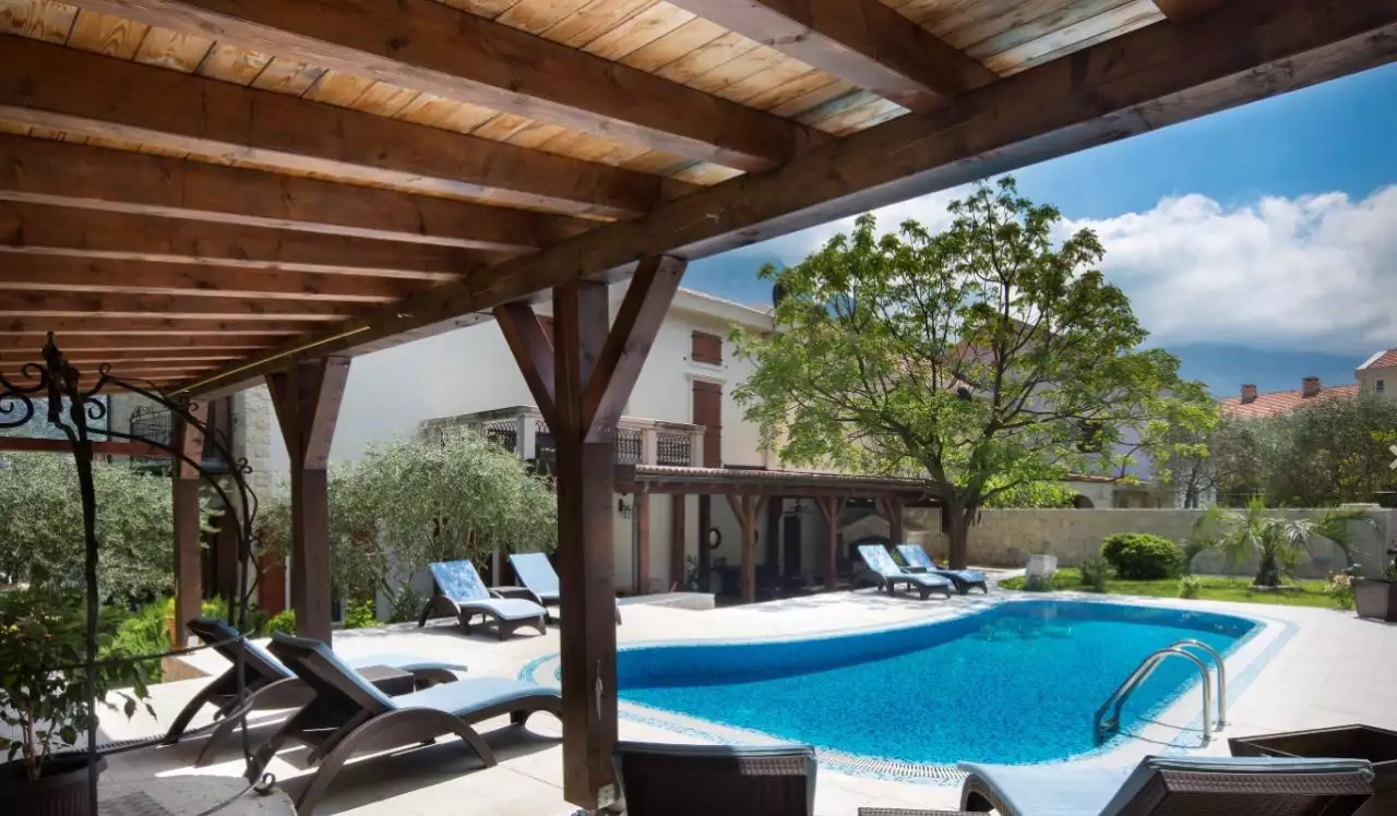 Villa 497m² in Montenegro, Prcanj. Priced at 4000000€ rent photo-14