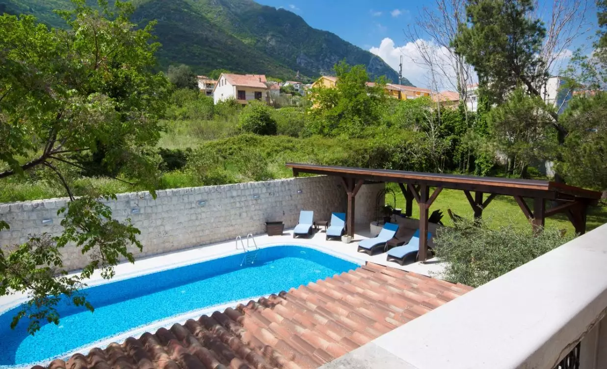 Villa 497m² in Montenegro, Prcanj. Priced at 4000000€ rent photo-17