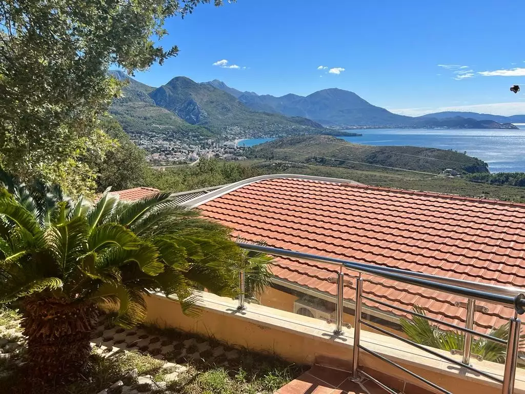 Villa 288m² in Montenegro, Sutomore. Priced at 540000€ rent photo-8