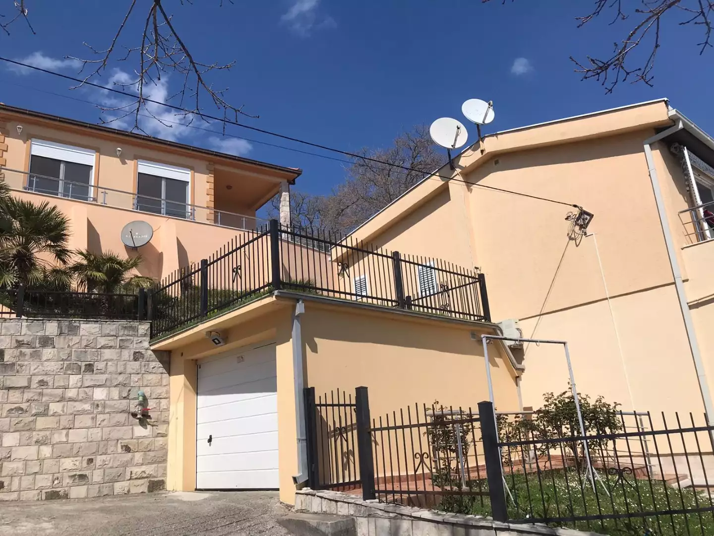 Villa 288m² in Montenegro, Sutomore. Priced at 540000€ rent photo-13