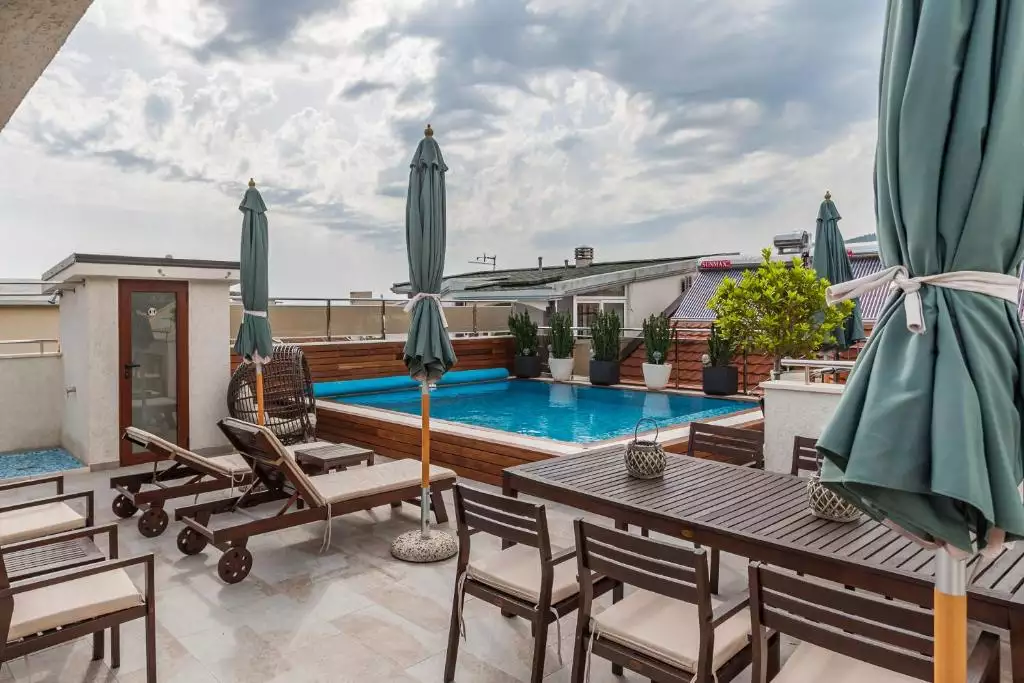 House 200m² in Montenegro, Bar. Priced at 850000€ rent photo-5