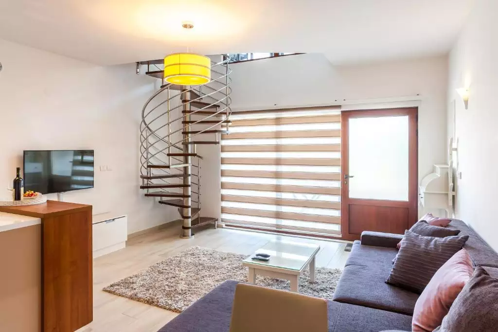 House 200m² in Montenegro, Bar. Priced at 850000€ rent photo-7