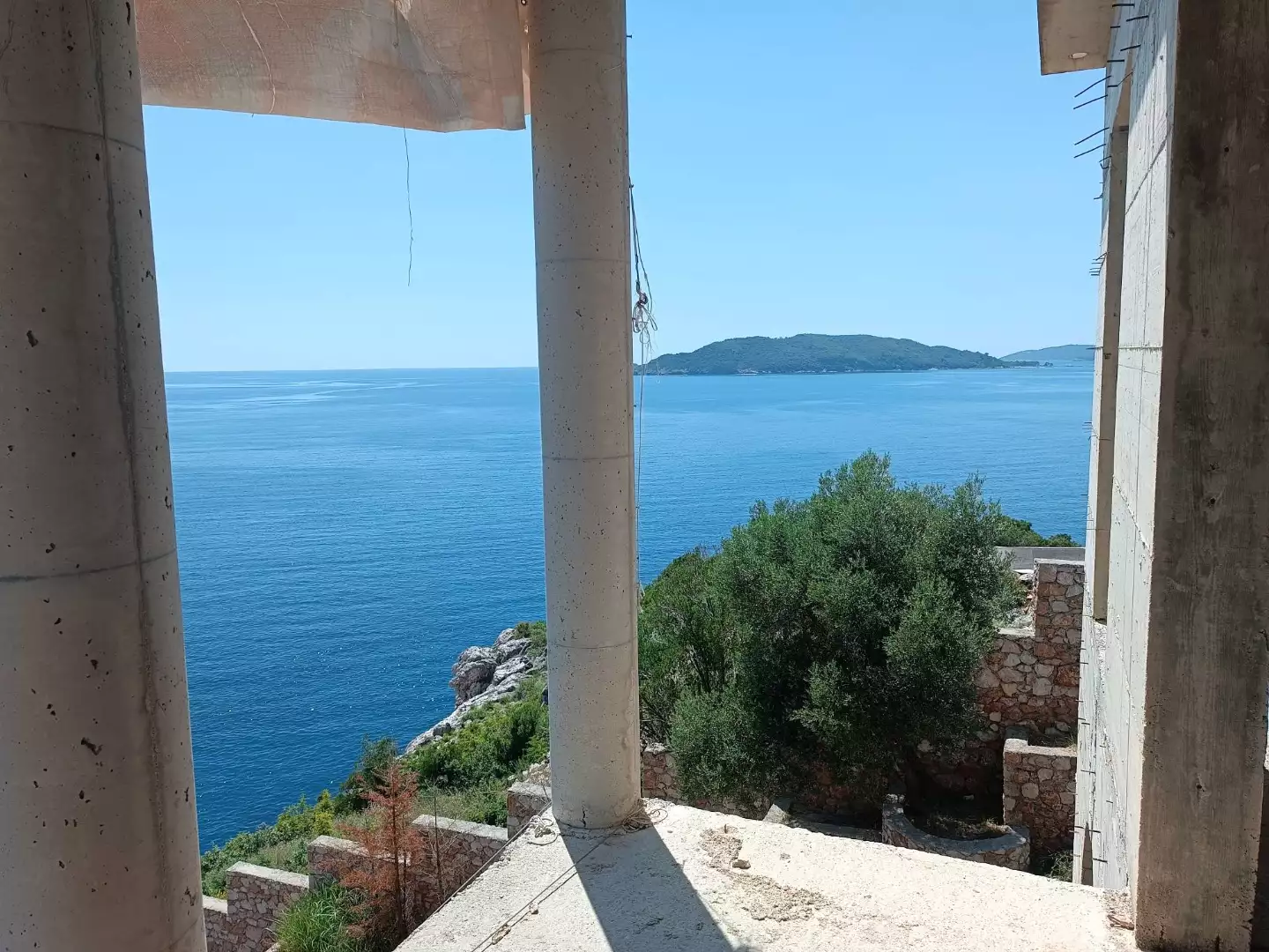 Villa 1000m² in Montenegro, Przno. Priced at 4200000€ rent photo-6