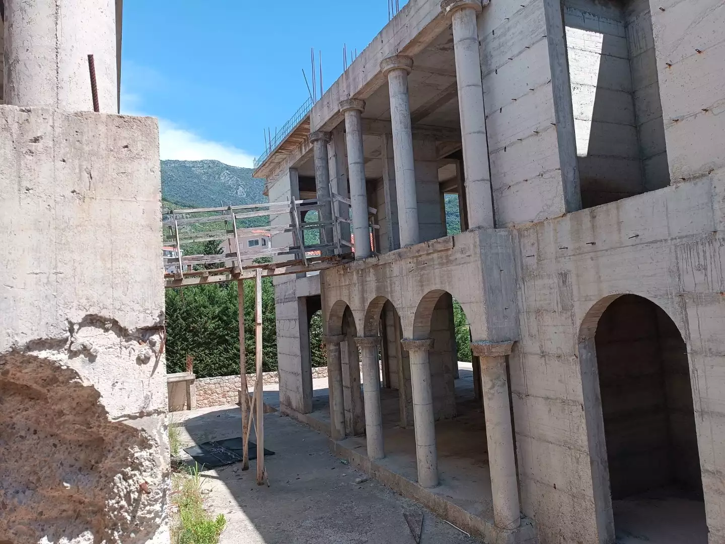 Villa 1000m² in Montenegro, Przno. Priced at 4200000€ rent photo-25