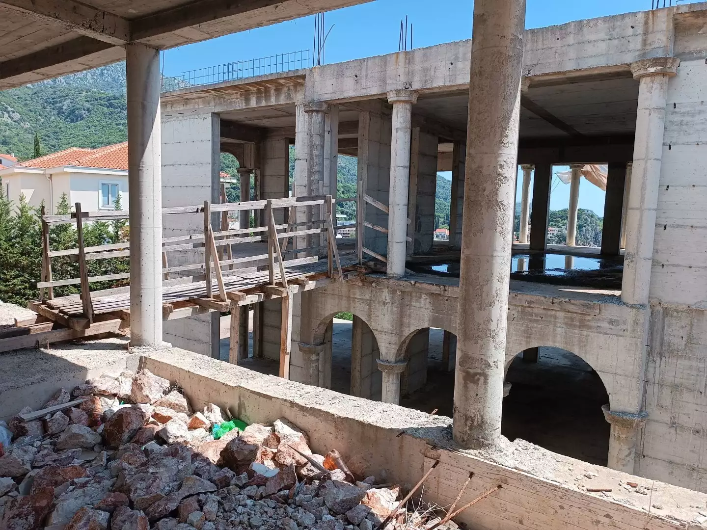 Villa 1000m² in Montenegro, Przno. Priced at 4200000€ rent photo-27
