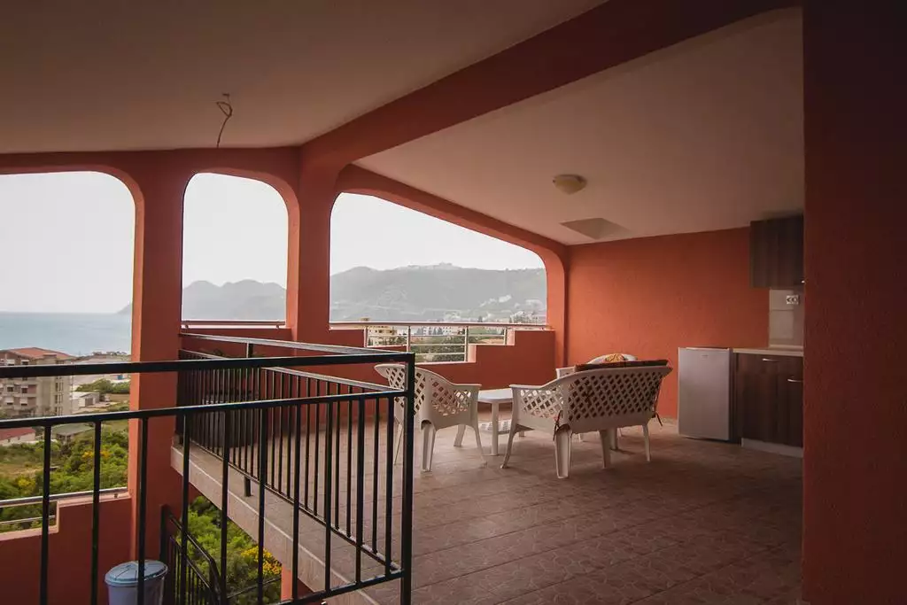 Hotels 300m² in Montenegro, Dobra Voda. Priced at 320000€ rent photo-6