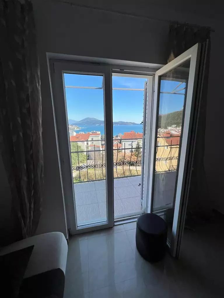 Flat 49m² in Montenegro, Igalo. Priced at 77500€ rent photo-24