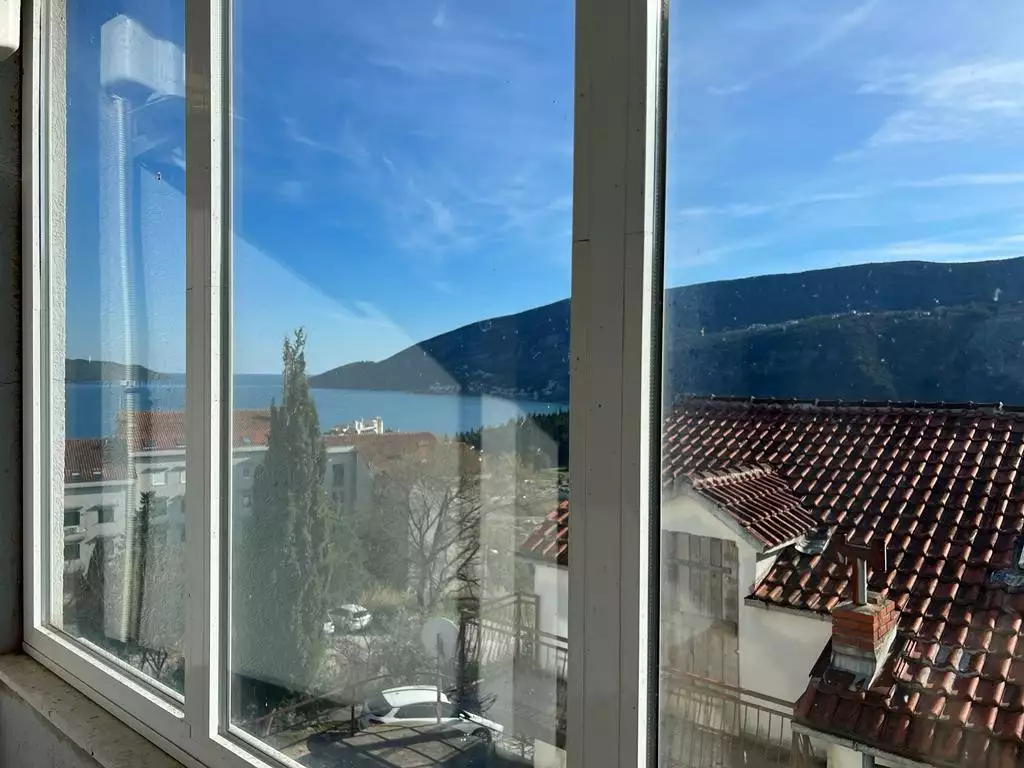 Flat 49m² in Montenegro, Igalo. Priced at 77500€ rent photo-27