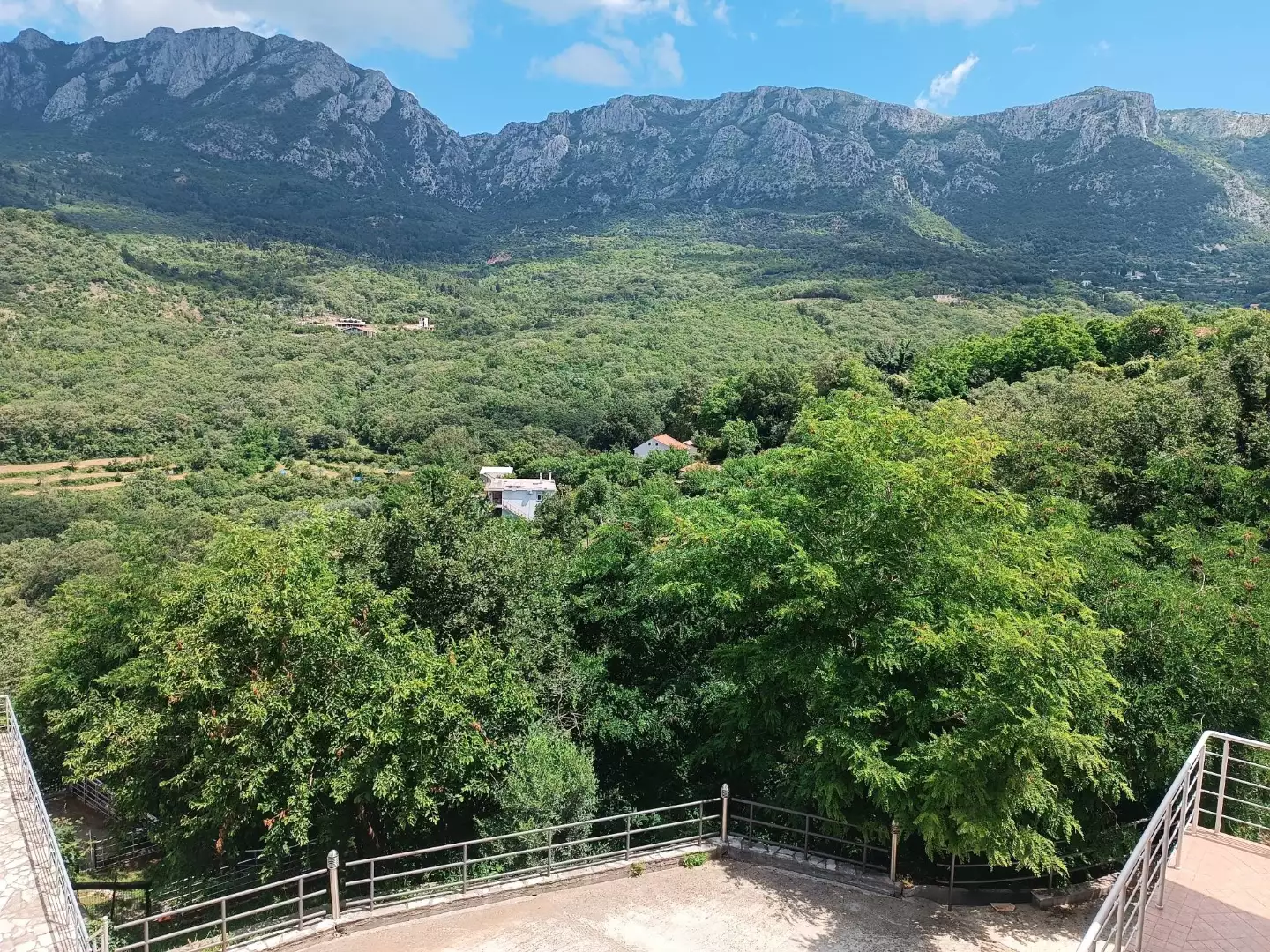 Townhouse 102m² in Montenegro, Bar. Priced at 170000€ rent photo-15