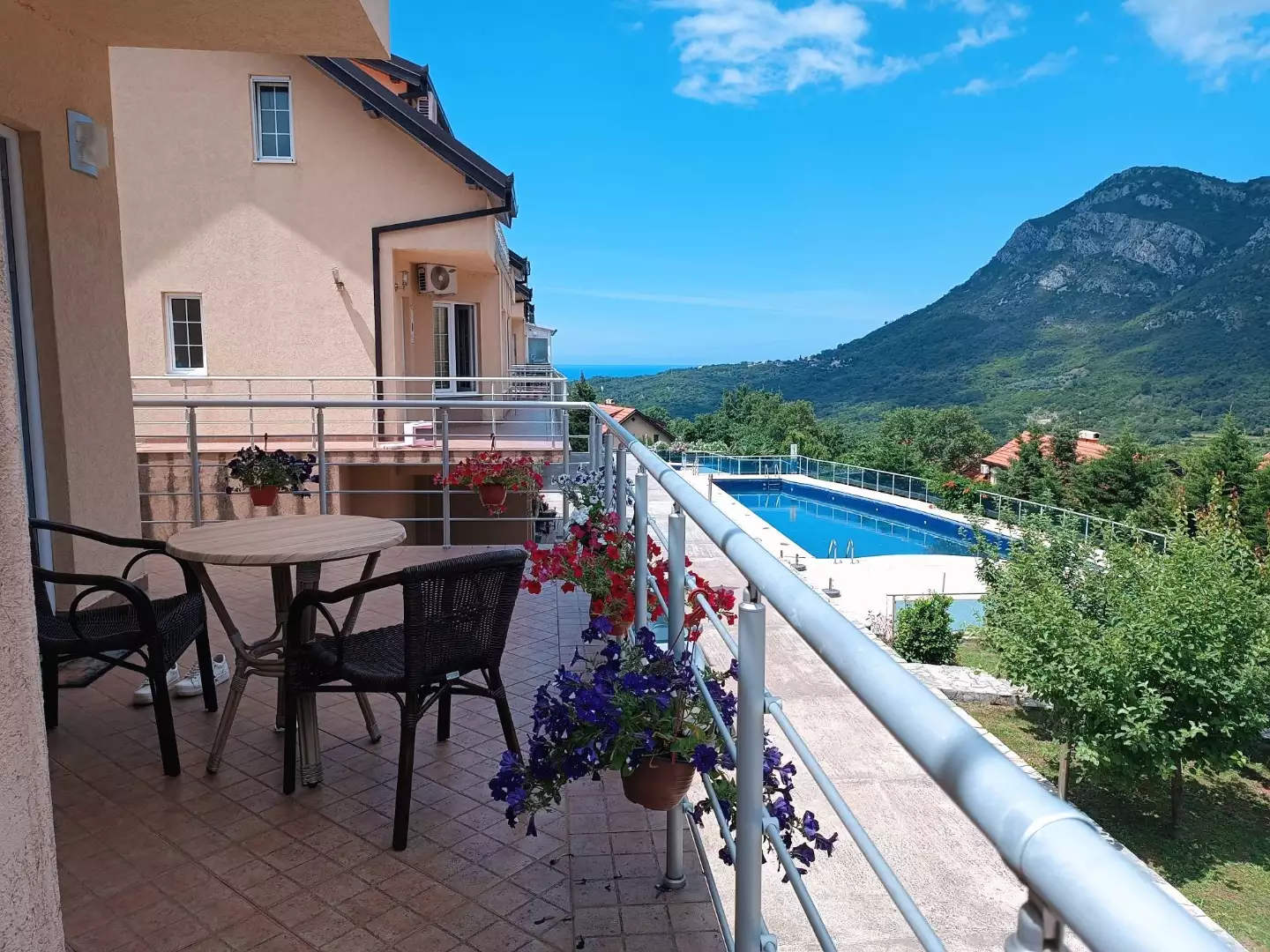 Townhouse 102m² in Montenegro, Bar. Priced at 170000€ rent photo-25