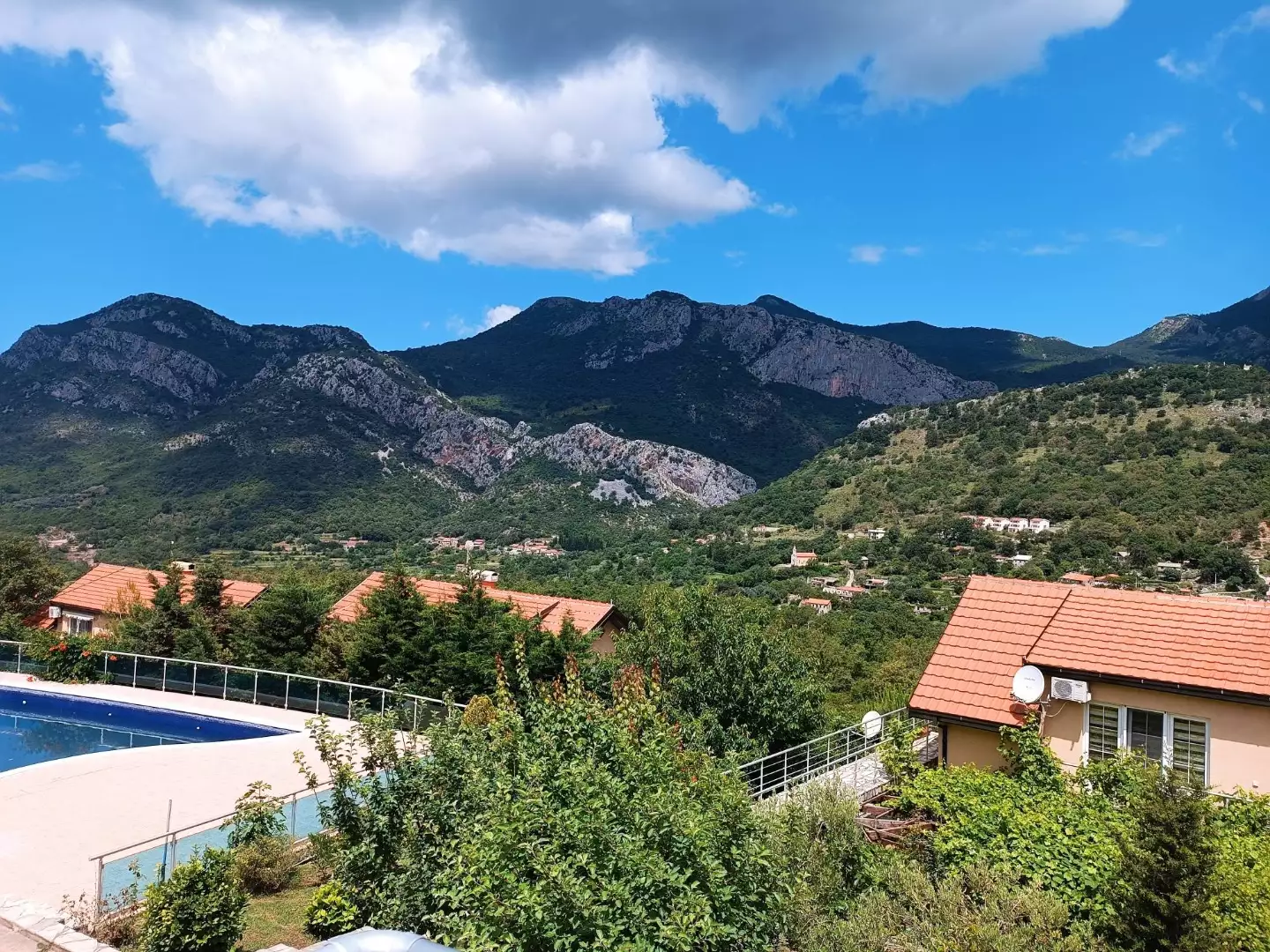 Townhouse 102m² in Montenegro, Bar. Priced at 170000€ rent photo-26