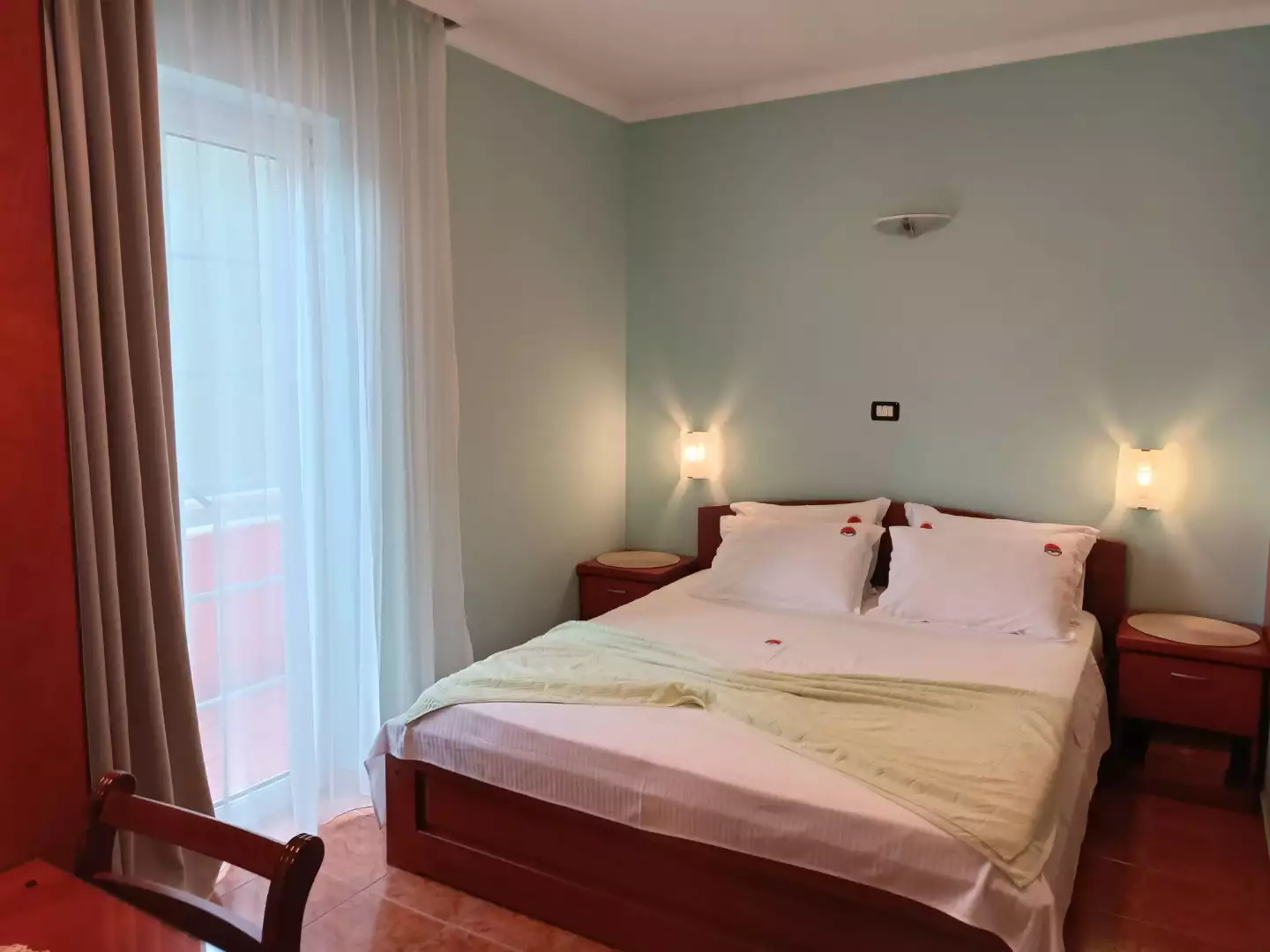 Hotels 600m² in Montenegro, Petrovac. Priced at 1650000€ rent photo-8
