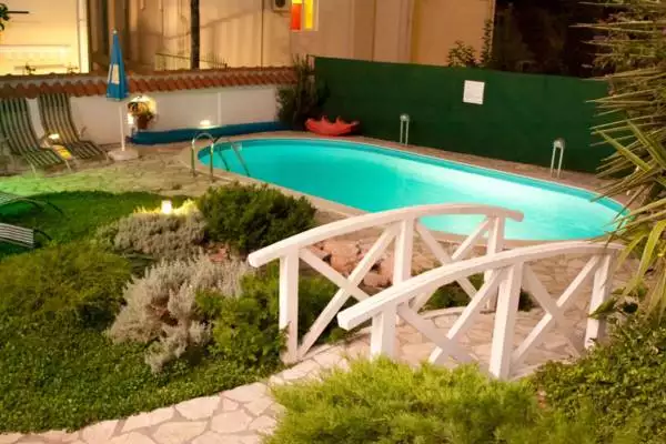 Hotels 600m² in Montenegro, Petrovac. Priced at 1650000€ rent photo-16