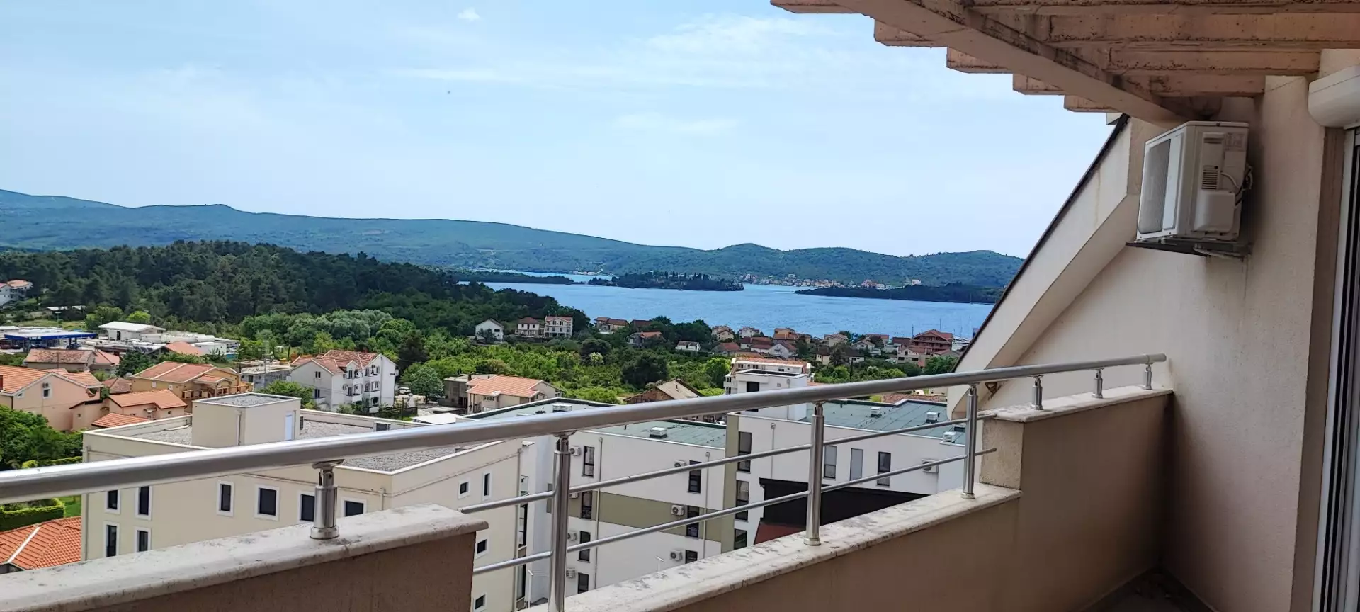 Flat 110m² in Montenegro, Tivat. Priced at 470000€ rent photo-1