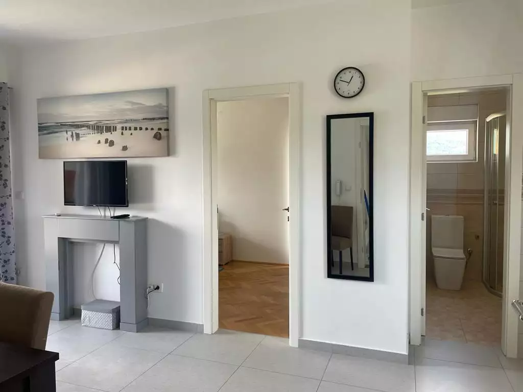 Hotels 350m² in Montenegro, Tivat. Priced at 1200000€ rent photo-22