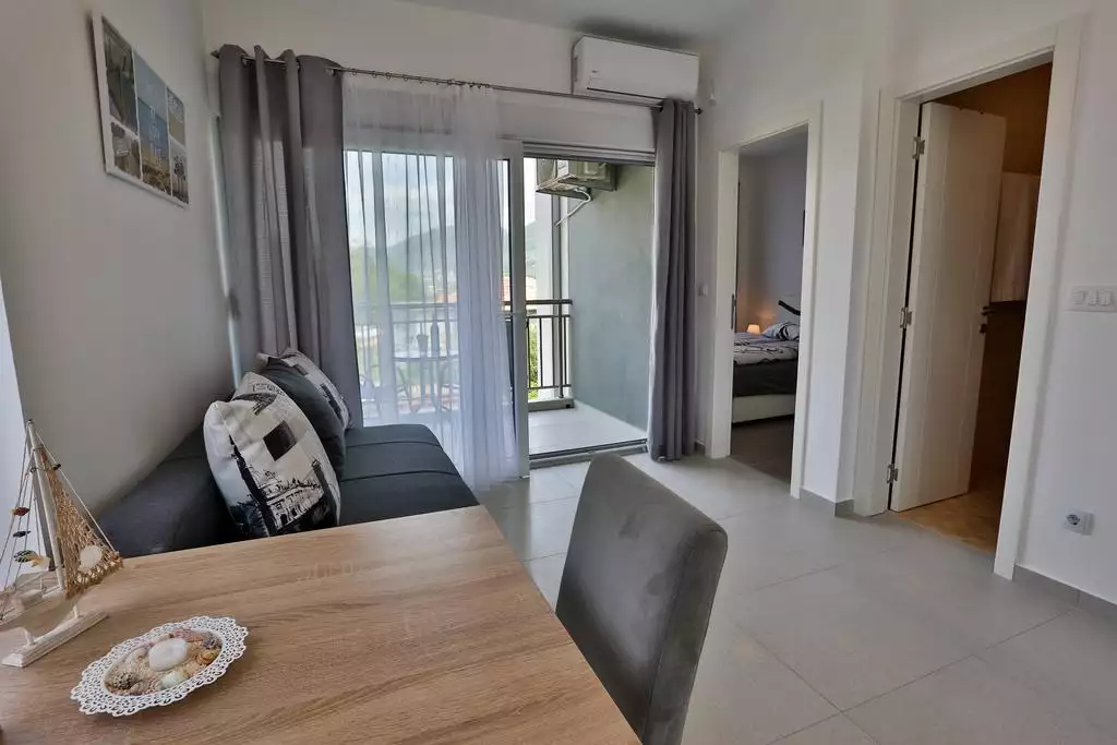 Hotels 350m² in Montenegro, Tivat. Priced at 1200000€ rent photo-49