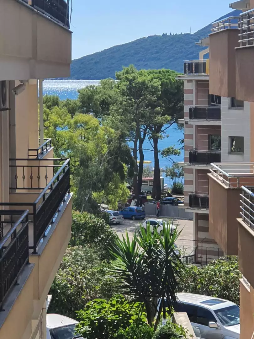House 180m² in Montenegro, Igalo. Priced at 340000€ rent photo-3