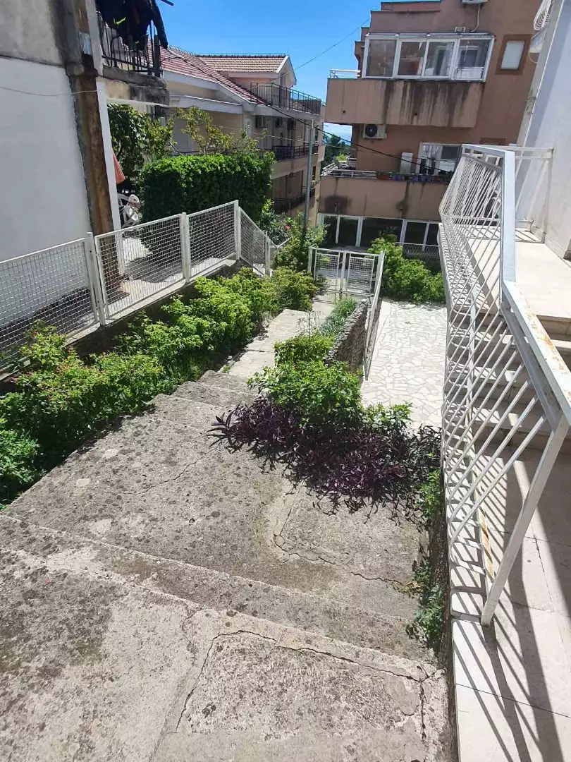 House 180m² in Montenegro, Igalo. Priced at 340000€ rent photo-6