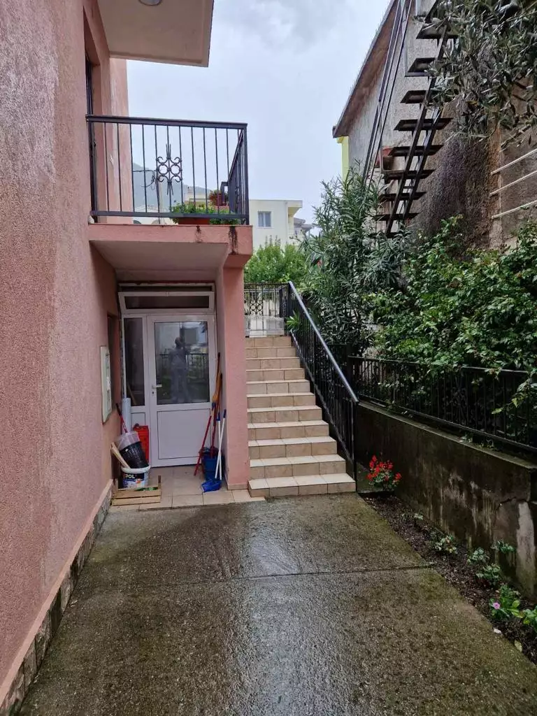 House 240m² in Montenegro, Bar. Priced at 320000€ rent photo-2