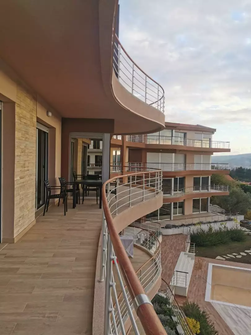 Flat 100m² in Montenegro, Tivat. Priced at 395000€ rent photo-4