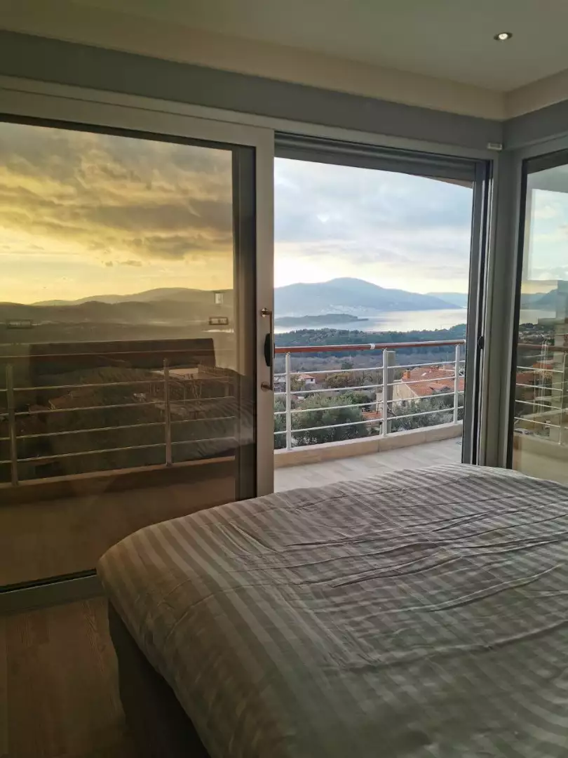 Flat 100m² in Montenegro, Tivat. Priced at 395000€ rent photo-13