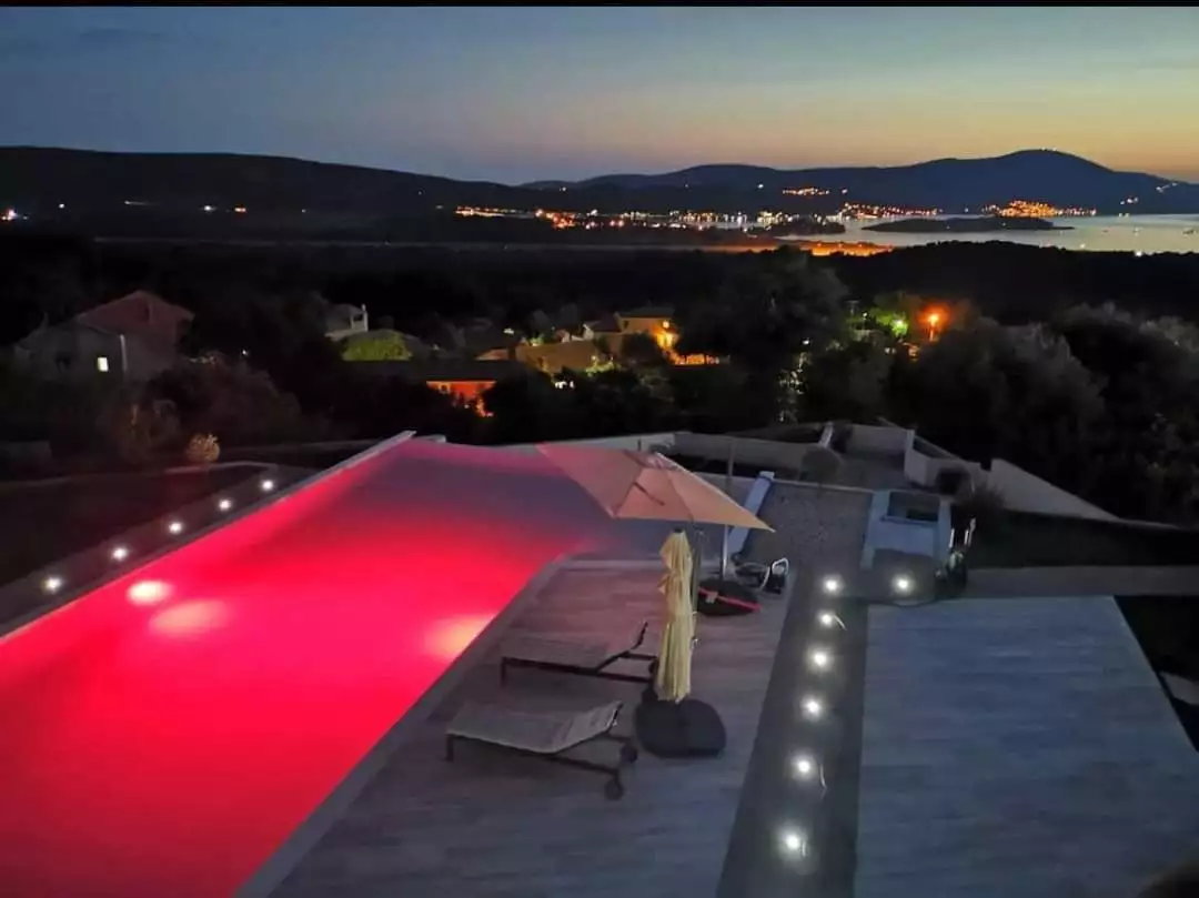 Flat 100m² in Montenegro, Tivat. Priced at 395000€ rent photo-38