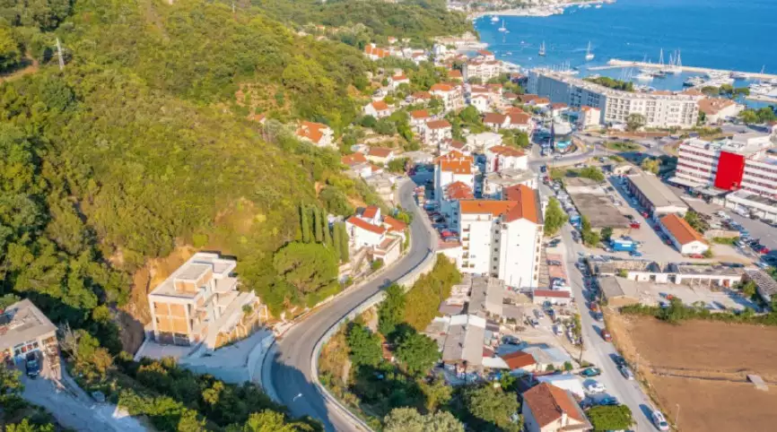 Villa 600m² in Montenegro, Herceg Novi. Priced at 630000€ rent photo-14