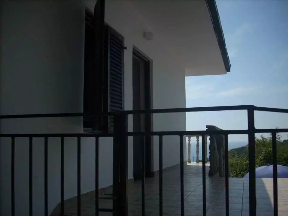 Hotels 144m² in Montenegro, Sutomore. Priced at 110000€ rent photo-15
