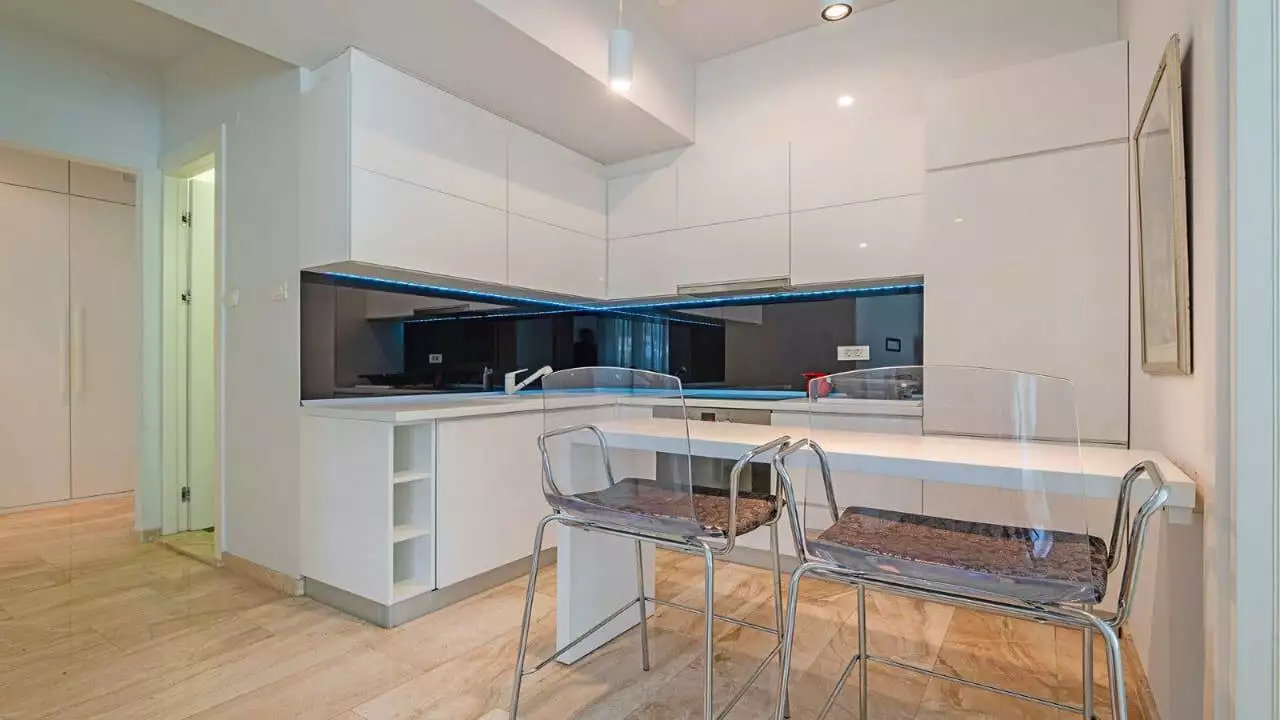 Flat 89m² in Montenegro, Budva. Priced at 328000€ rent photo-3