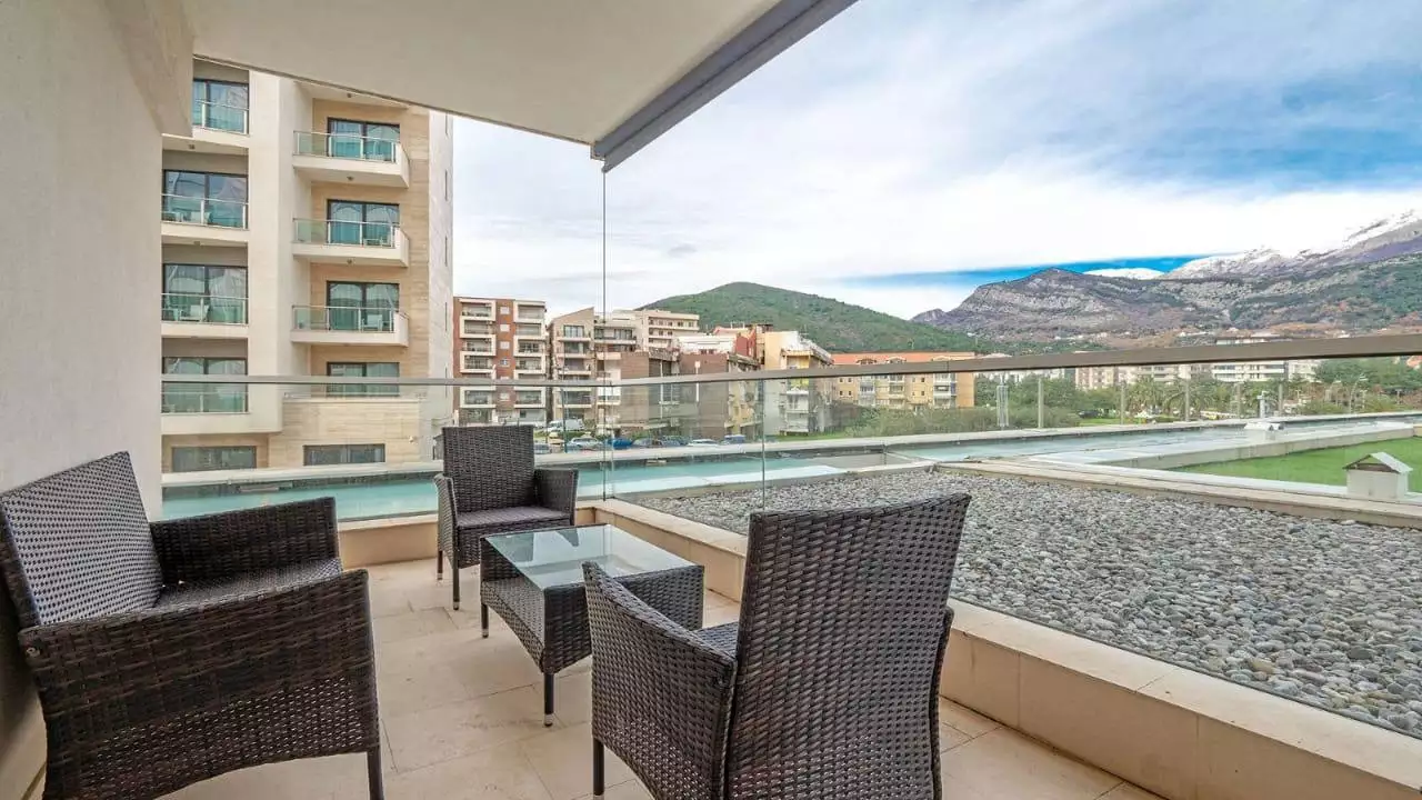 Flat 89m² in Montenegro, Budva. Priced at 328000€ rent photo-13