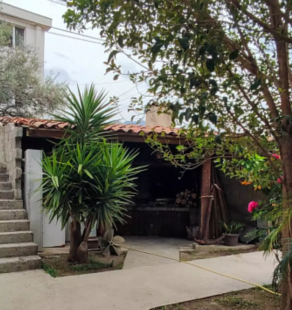 House 304m² in Montenegro, Bar. Priced at 450000€ rent photo-9