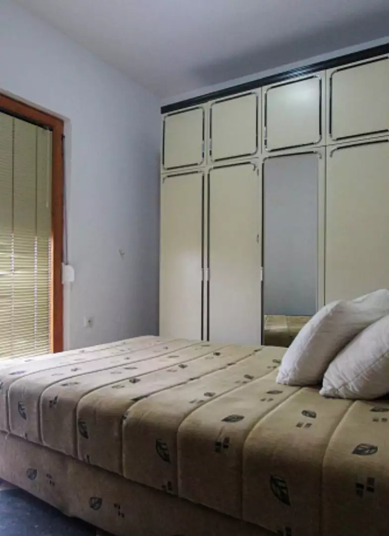 House 304m² in Montenegro, Bar. Priced at 450000€ rent photo-14