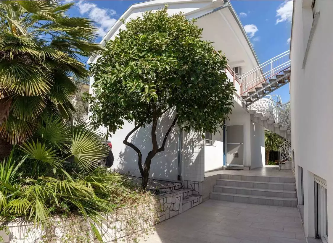 House 180m² in Montenegro, Bar. Priced at 320000€ rent photo-2