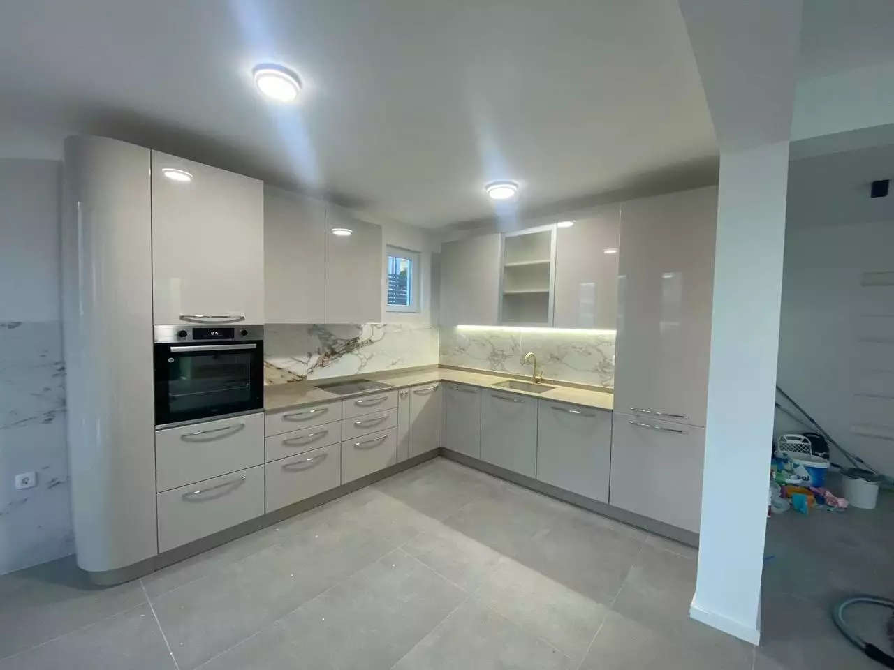 House 326m² in Montenegro, Bar. Priced at 550000€ rent photo-1