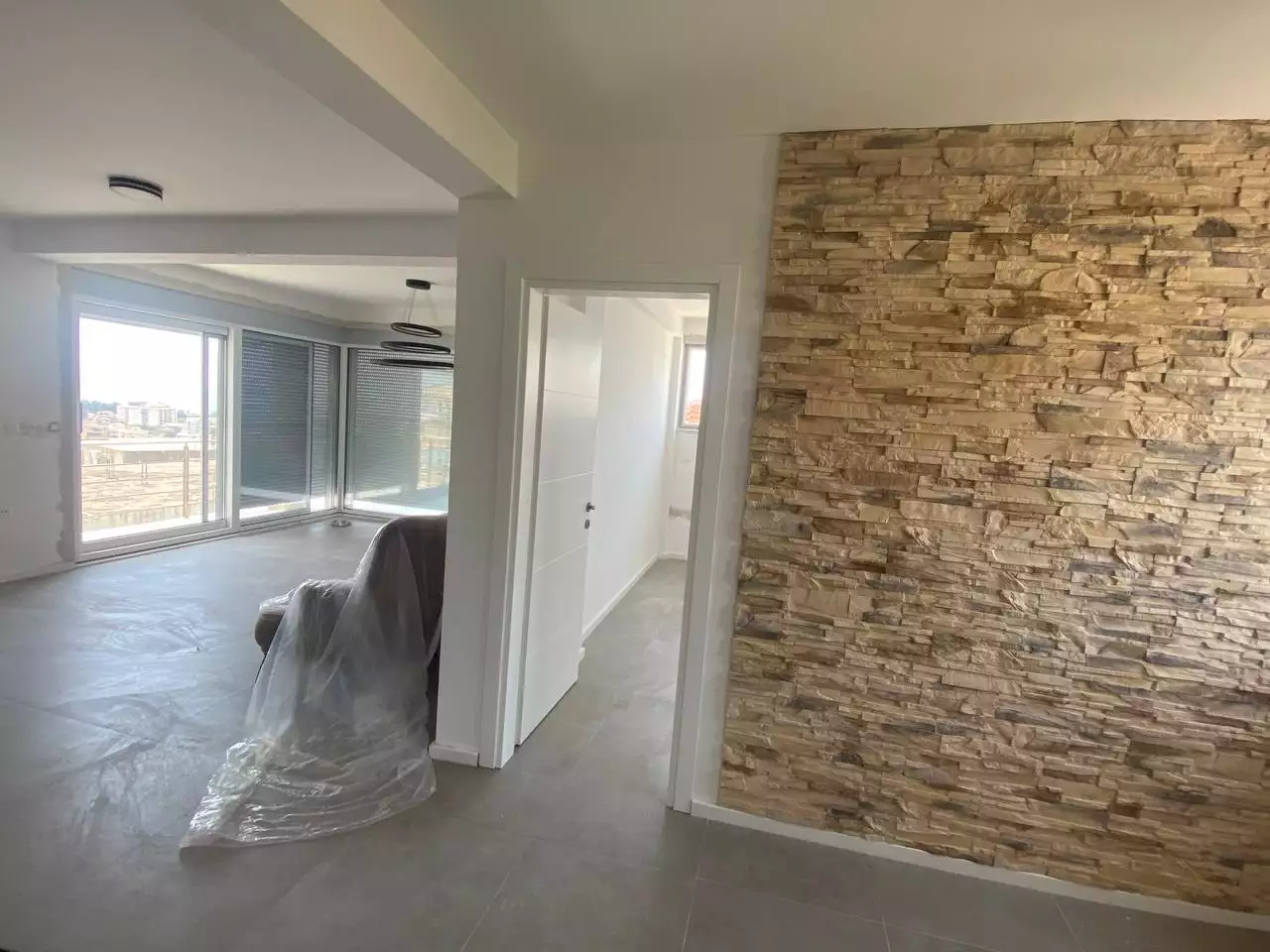 House 326m² in Montenegro, Bar. Priced at 550000€ rent photo-15