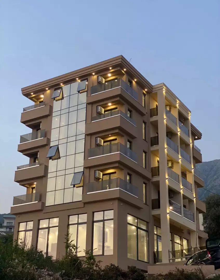Hotels 1186m² in Montenegro, Dobra Voda. Priced at 3000000€ rent photo-1