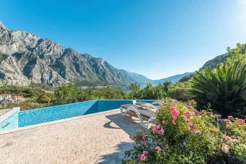 Townhouse 148m² in Montenegro, Kotor. Priced at 410000€ rent photo-4