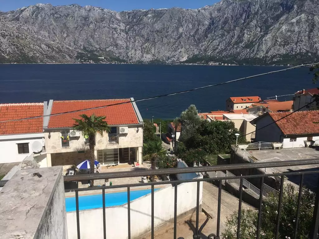Flat 56m² in Montenegro, Stoliv. Priced at 130000€ rent photo-4