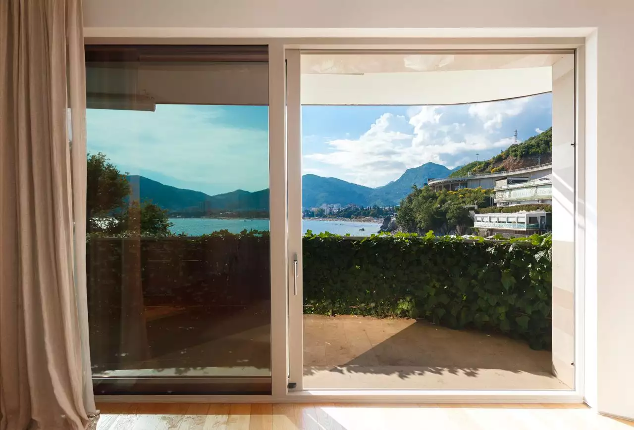 Cottage 107m² in Montenegro, Becici. Priced at 940000€ rent photo-19
