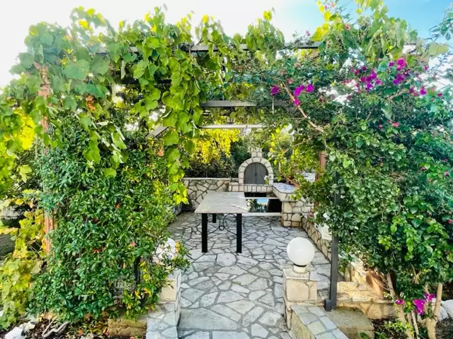 Villa 202m² in Montenegro, Utjeha. Priced at 280000€ rent photo-9