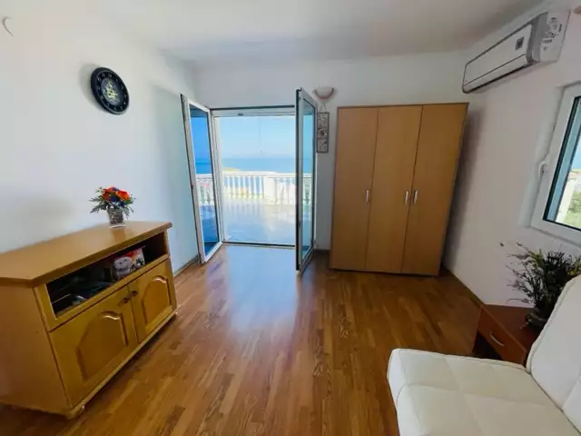 Villa 202m² in Montenegro, Utjeha. Priced at 280000€ rent photo-15