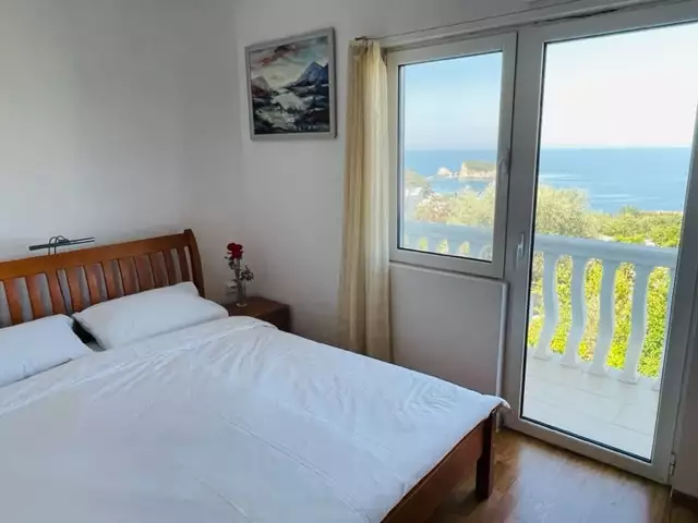 Villa 202m² in Montenegro, Utjeha. Priced at 280000€ rent photo-32