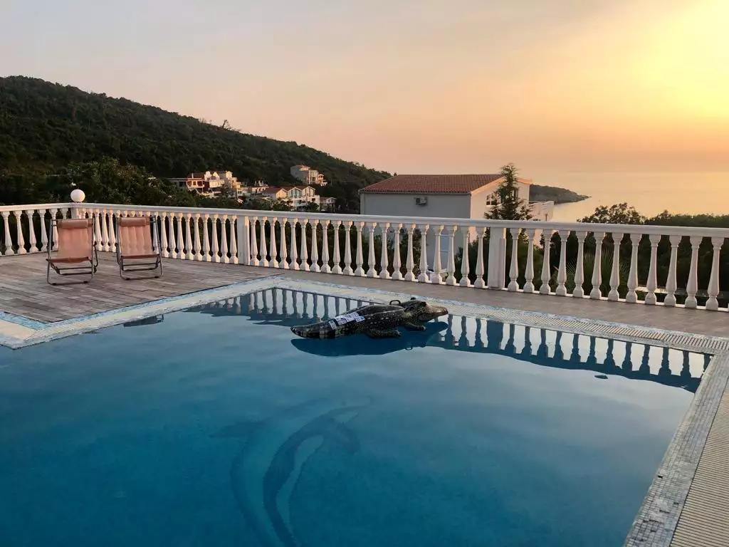 Villa 202m² in Montenegro, Utjeha. Priced at 280000€ rent photo-38