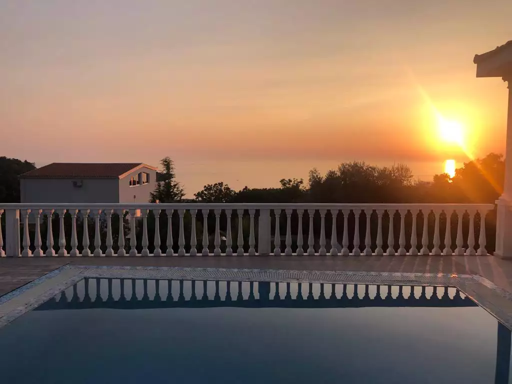 Villa 202m² in Montenegro, Utjeha. Priced at 280000€ rent photo-40
