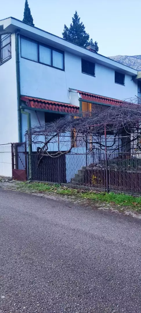 Hotels 160m² in Montenegro, Sutomore. Priced at 150000€ rent photo-1