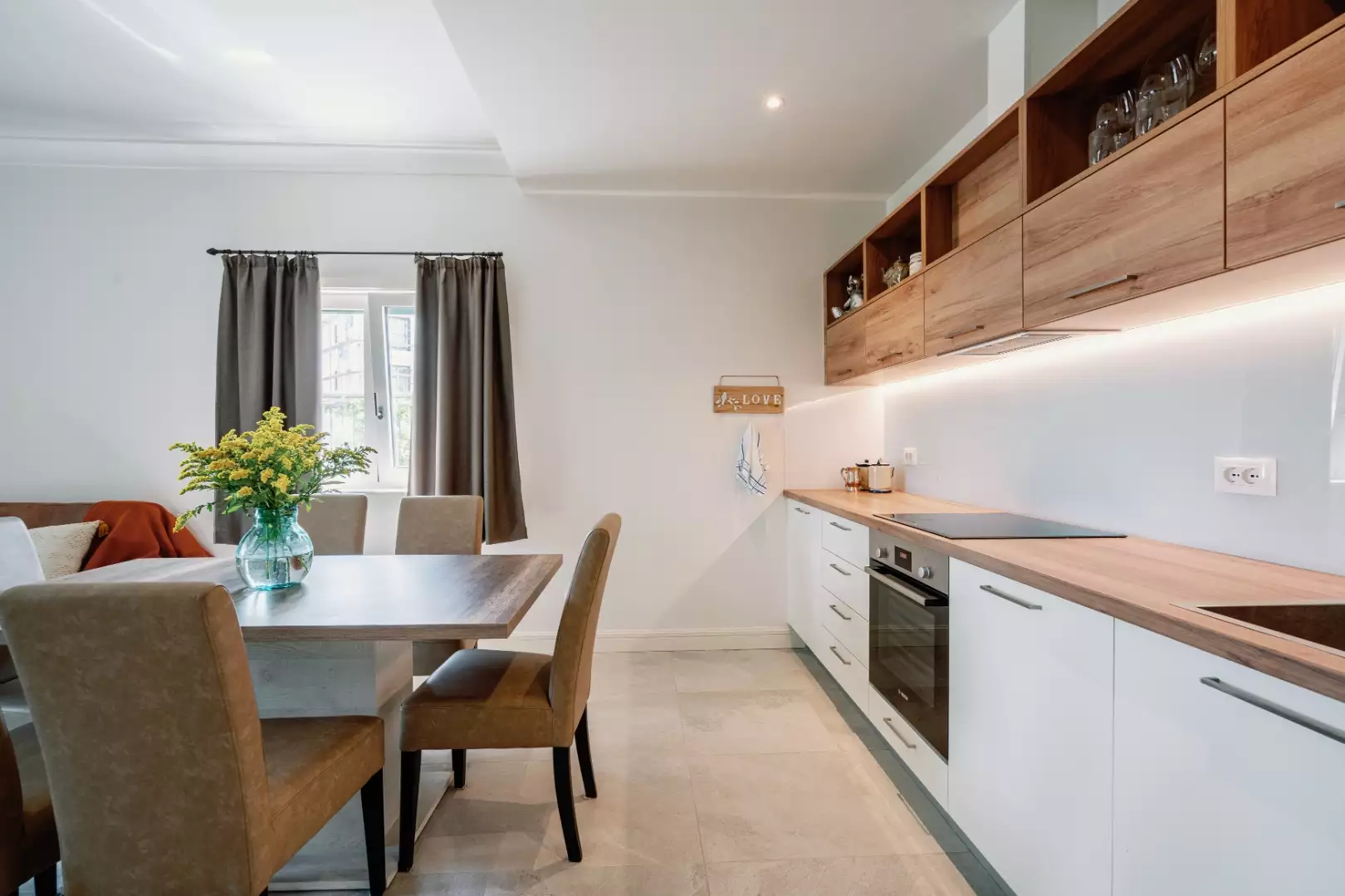 Flat 85m² in Montenegro, Radovici. Priced at 450000€ rent photo-23