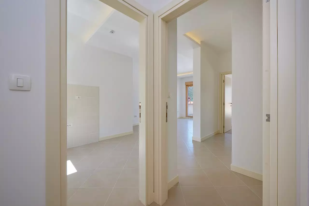 Flat 60m² in Montenegro, Dobrota. Priced at 157000€ rent photo-10