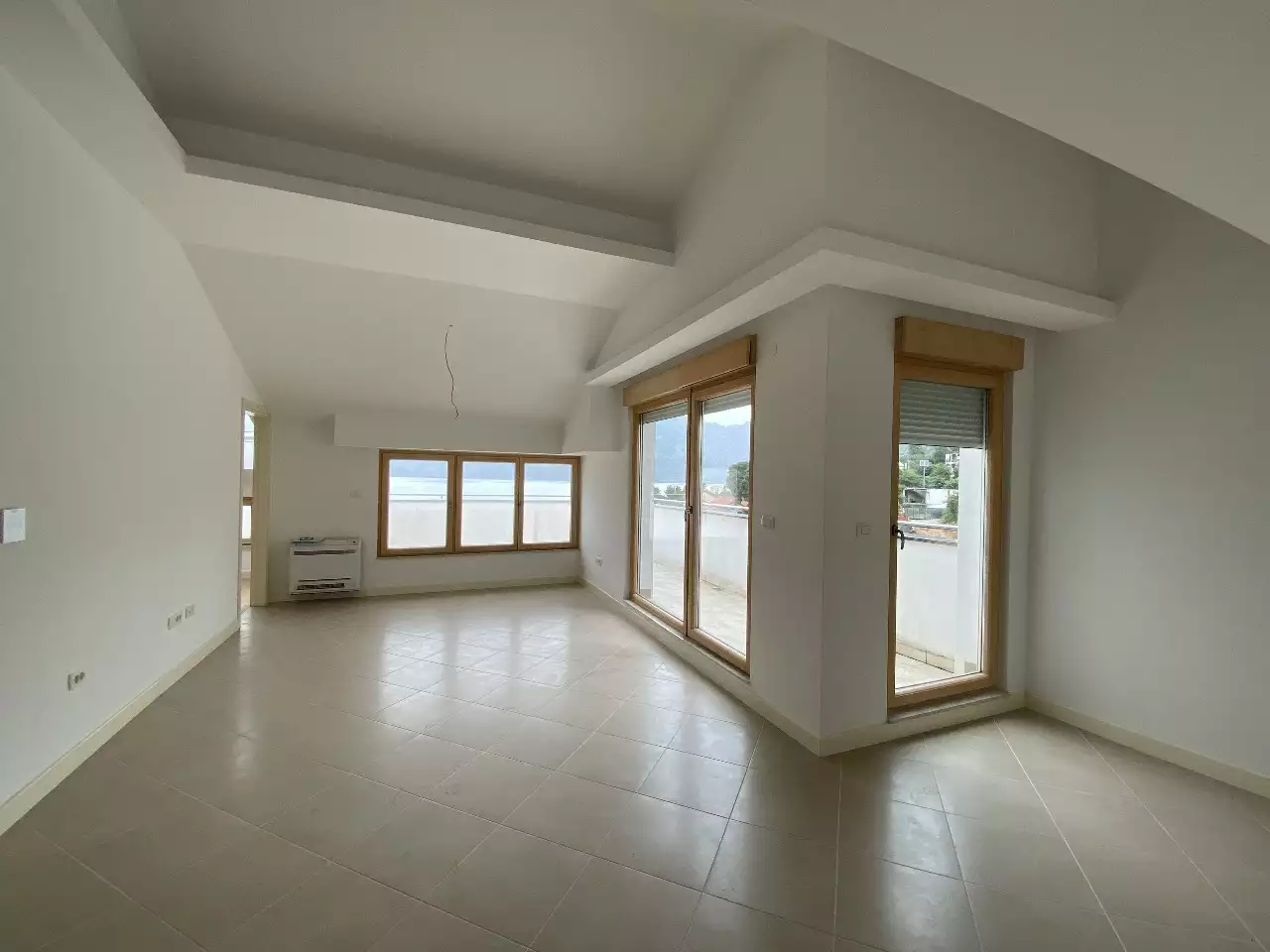Flat 120m² in Montenegro, Dobrota. Priced at 274000€ rent photo-7
